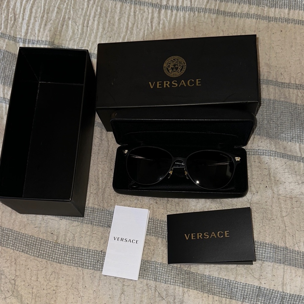 Versace Elegant Black Sunglasses